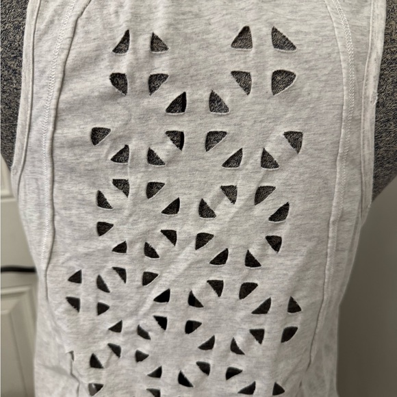Women’s Sloane Rouge Light Grey Laser-Cut Tank Top Small - Picture 5 of 6
